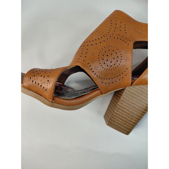 Brown Peep-Toe Block Heel Sandals With Cut-Out Design & Back Zipper Closure Prin - Picture 4 of 9